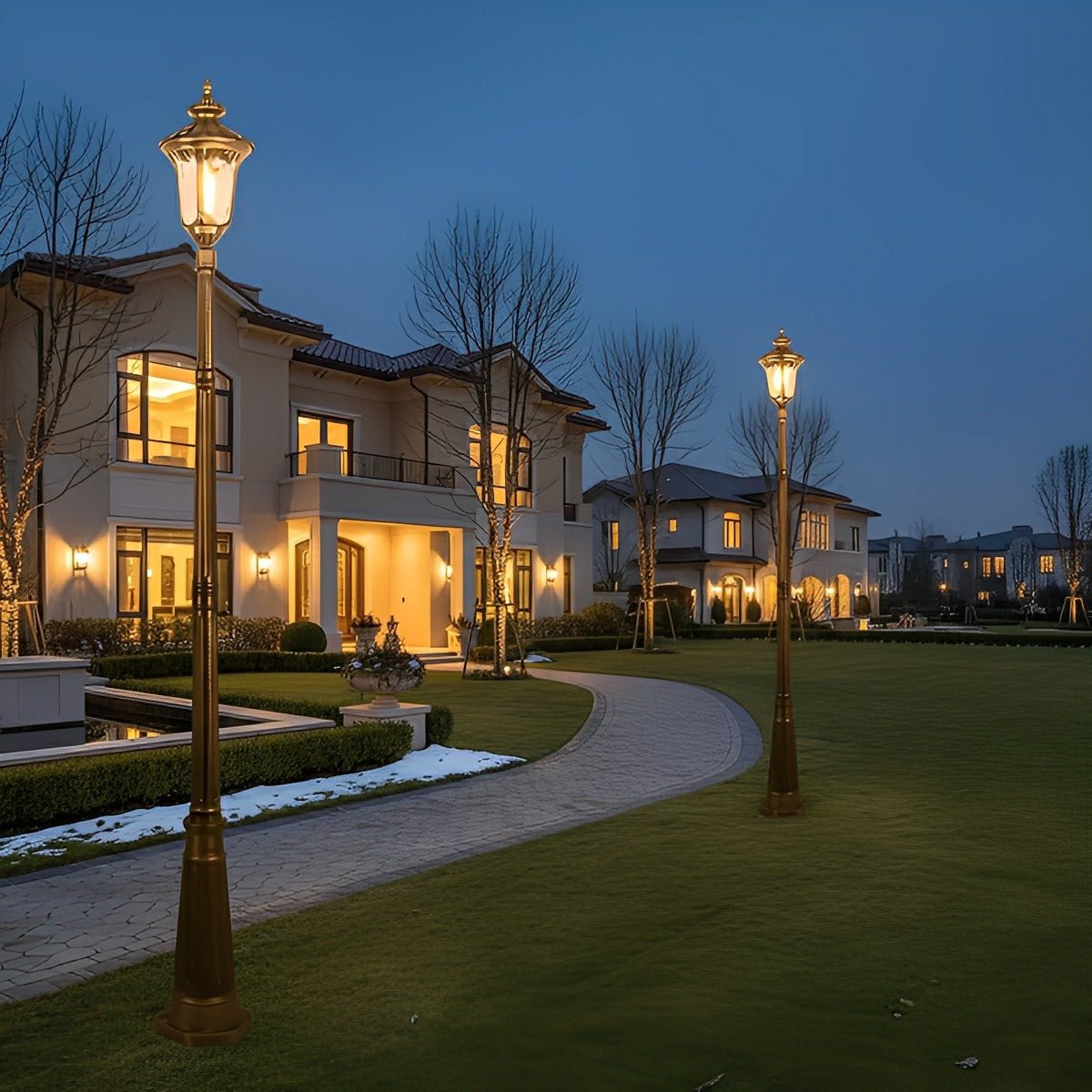 Luminous Guardian European Vintage Waterproof Aluminium LED Bronze Street Lights
