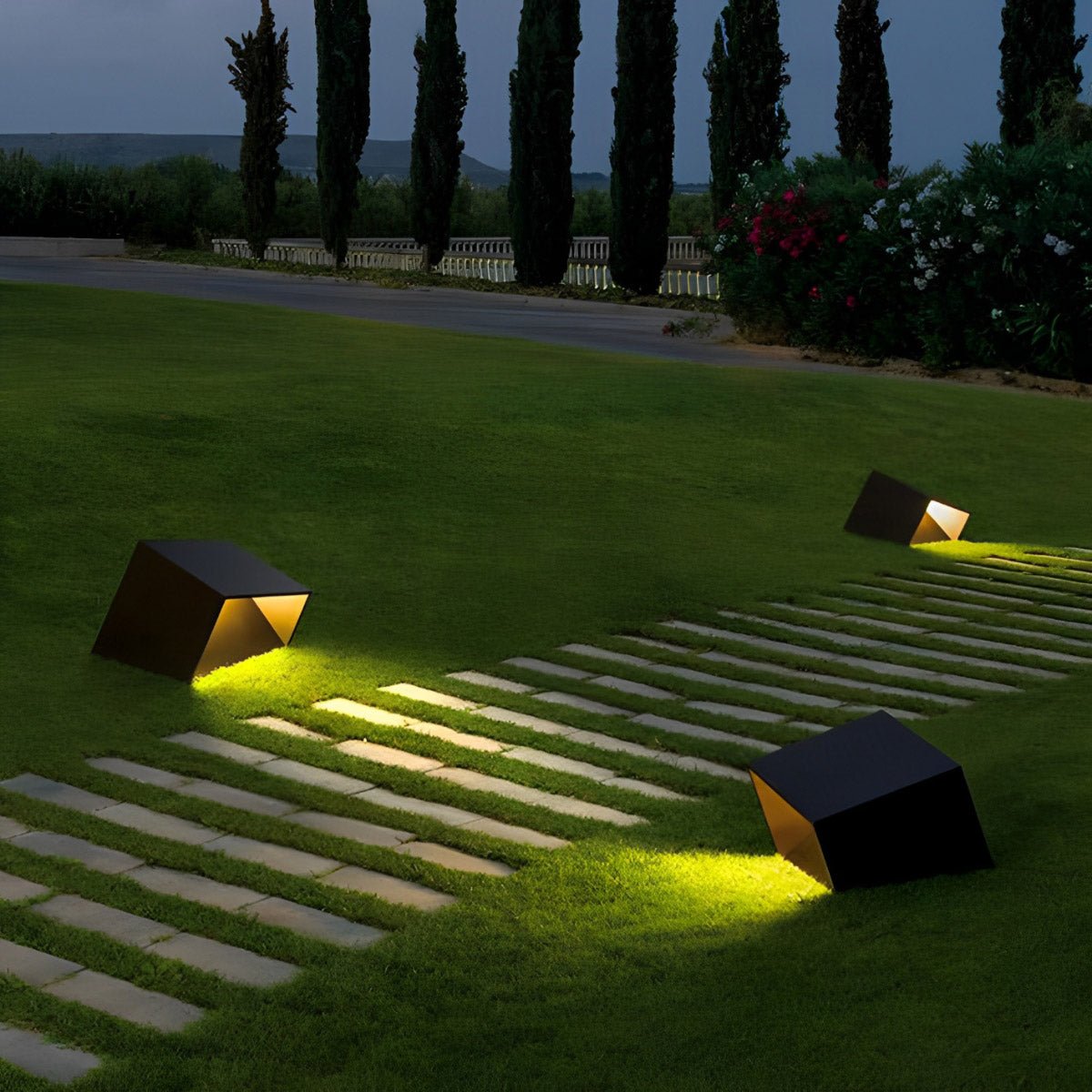 Modern Cube Garden LED Outdoor Post Light