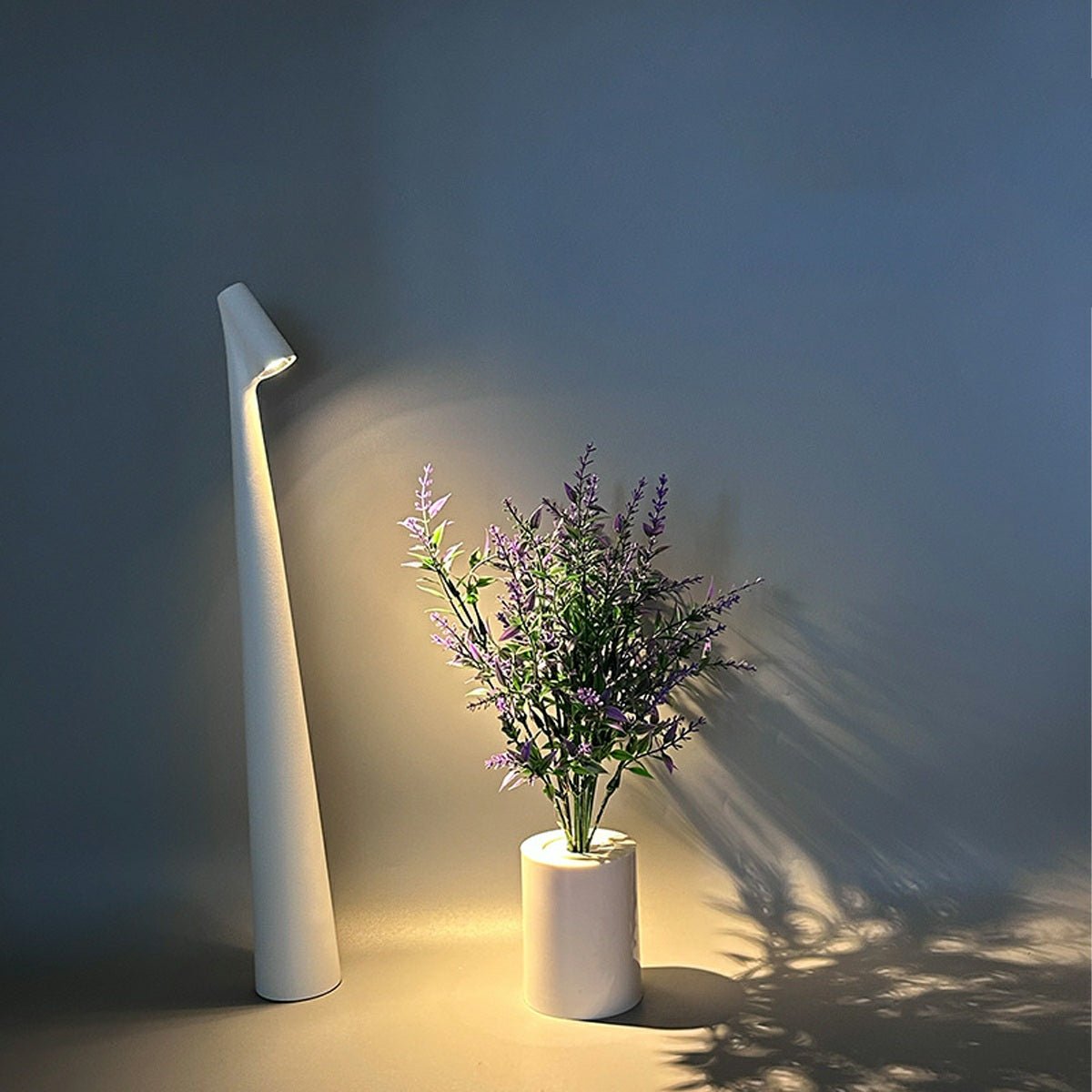 Modern Minimalist Tree LED Dimming Table Lamp