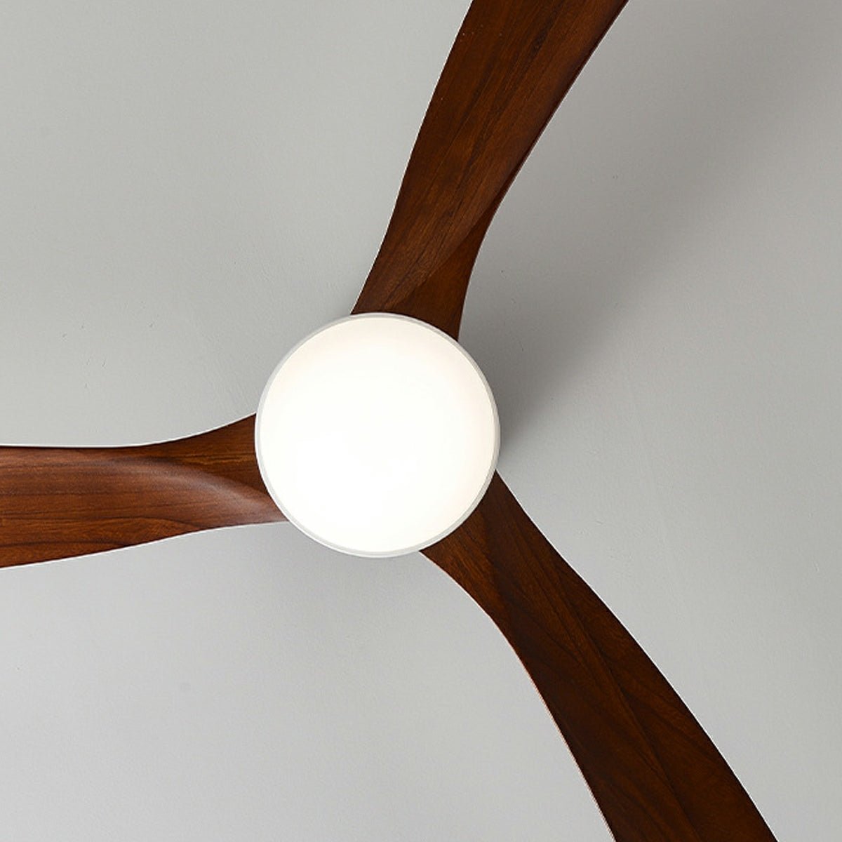 Modern Nordic Minimalist Wood Grain Reverse 6-Speed Inverter Ceiling Fan Light