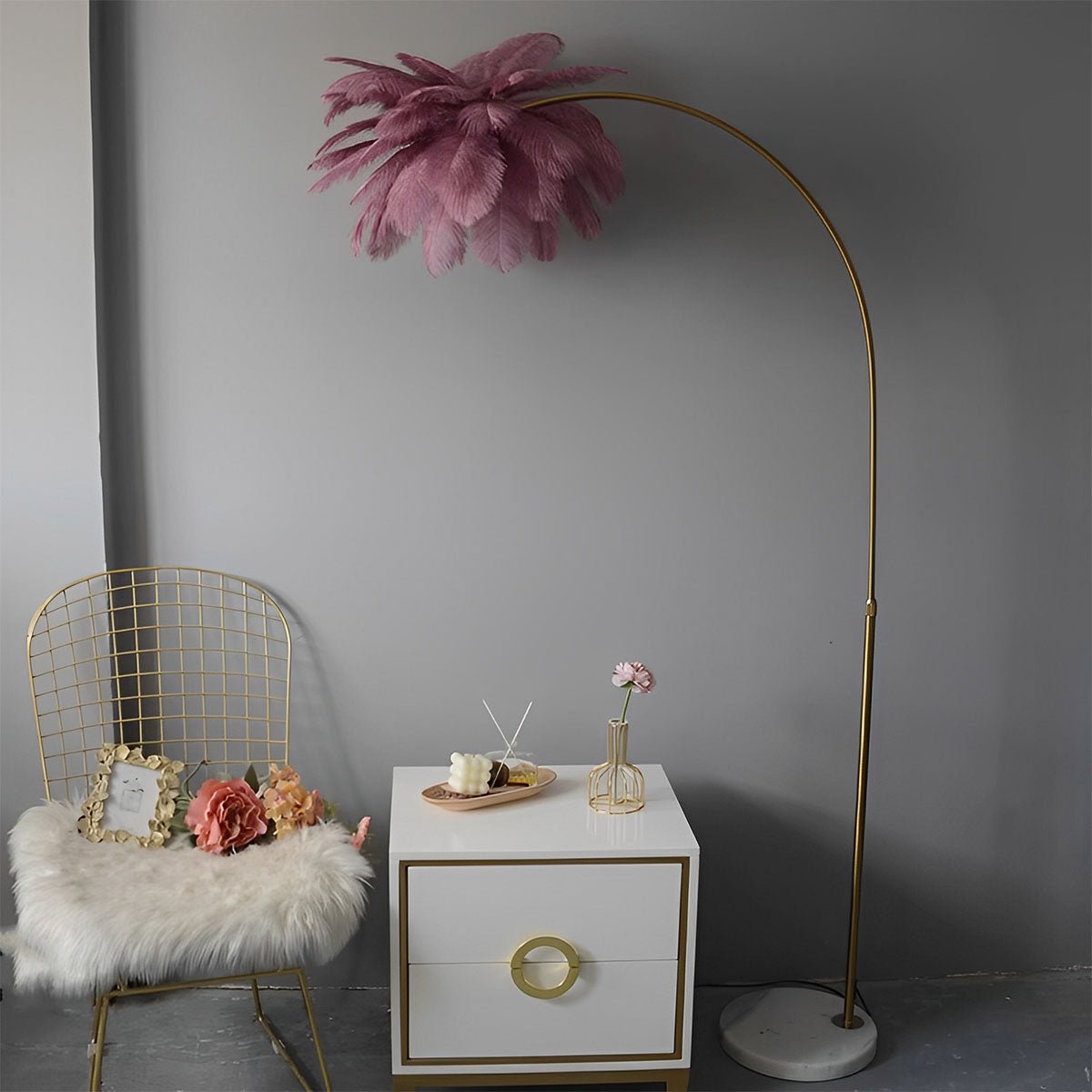 Modern Romantic Style Ostrich Feather Adjustable LED Floor Lamp