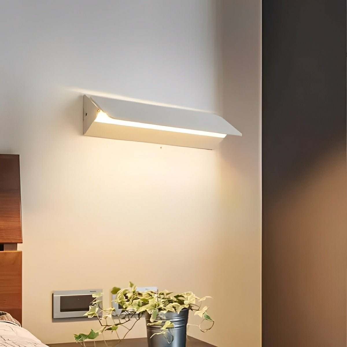 Modern Strip Up and Down LED Wall Sconces