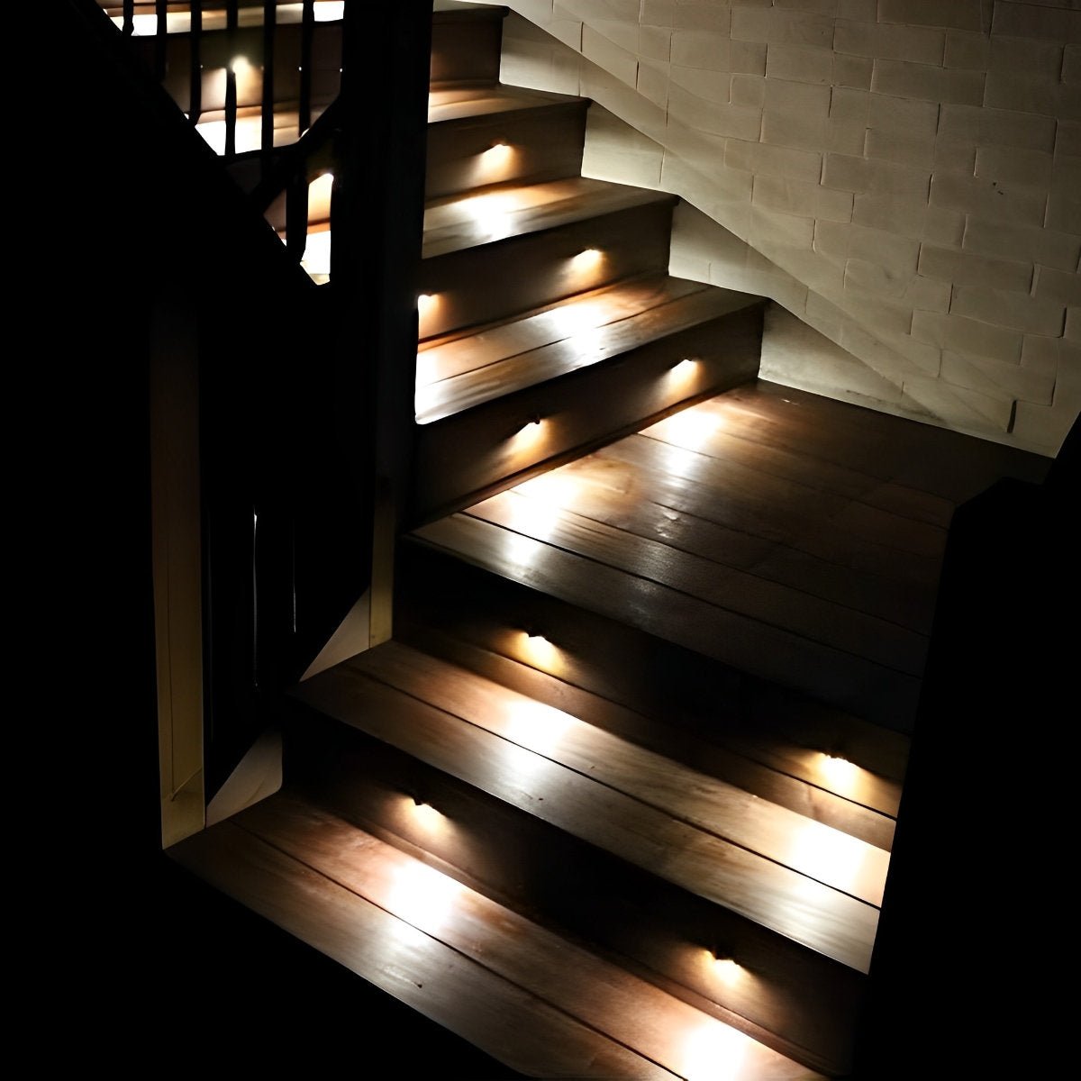 Moon Shaped Round Waterproof LED Low Voltage Black Modern Step Lights
