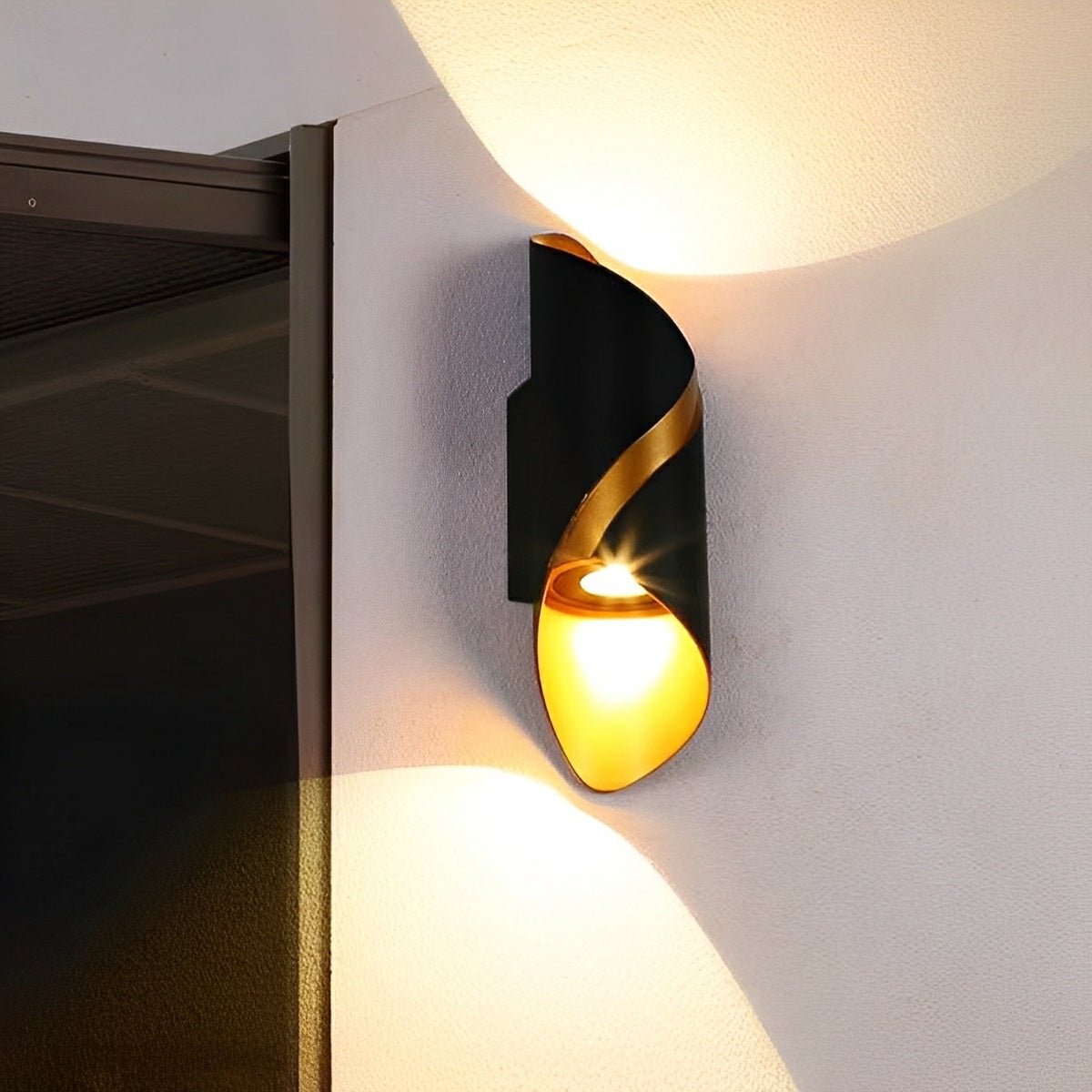 Outdoor LED Up and Down Light Waterproof Modern Wall Sconce Lighting