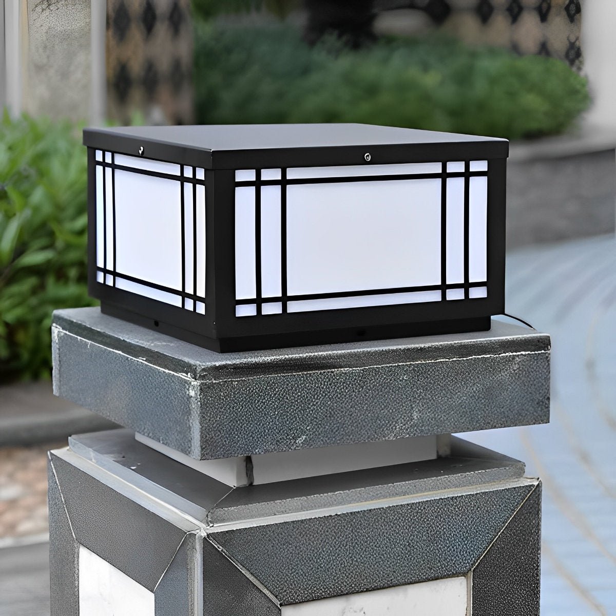 Retro Grilles Waterproof LED Fence Post Lights