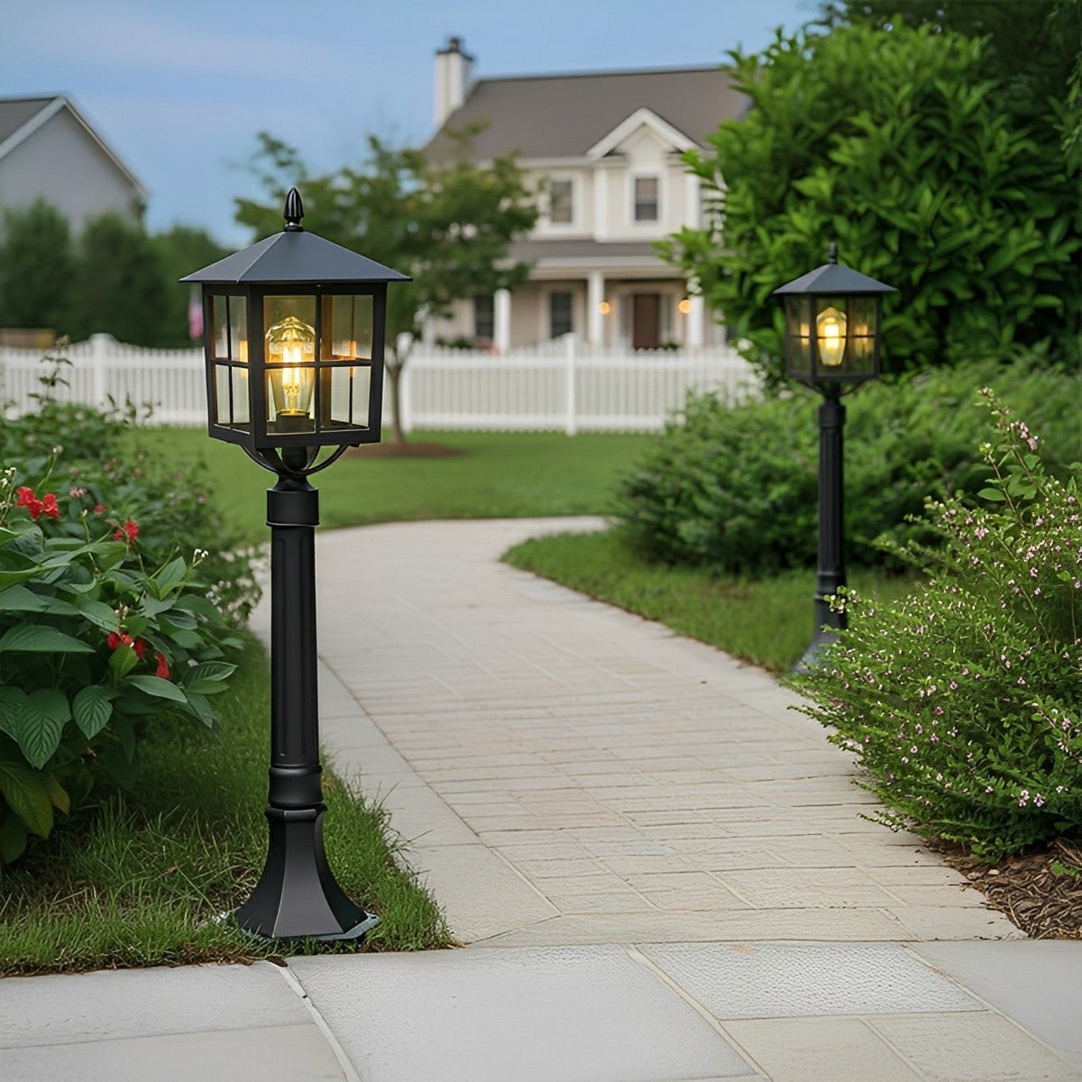 Square Waterproof Aluminum Black Retro Outdoor Lawn Lights