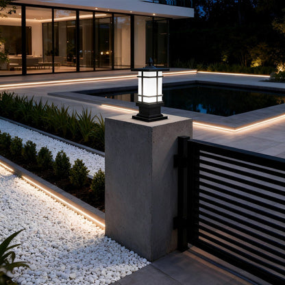 Waterproof Black Vintage Fence Post Lights