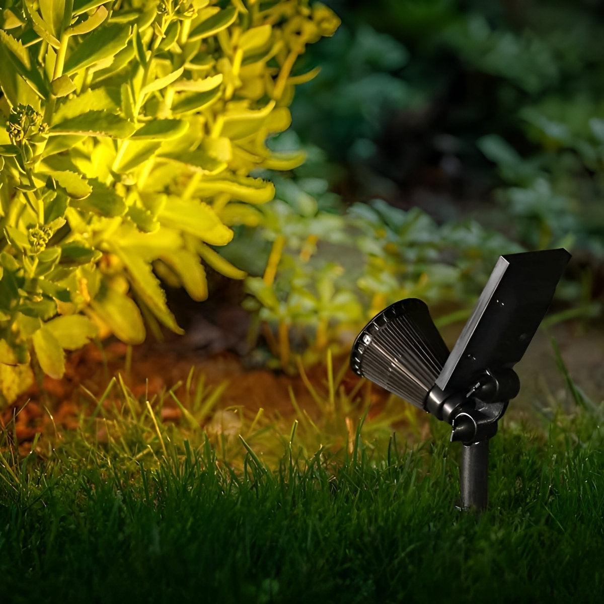 Waterproof LED Modern Solar Tree Spotlights Landscape Lawn Light