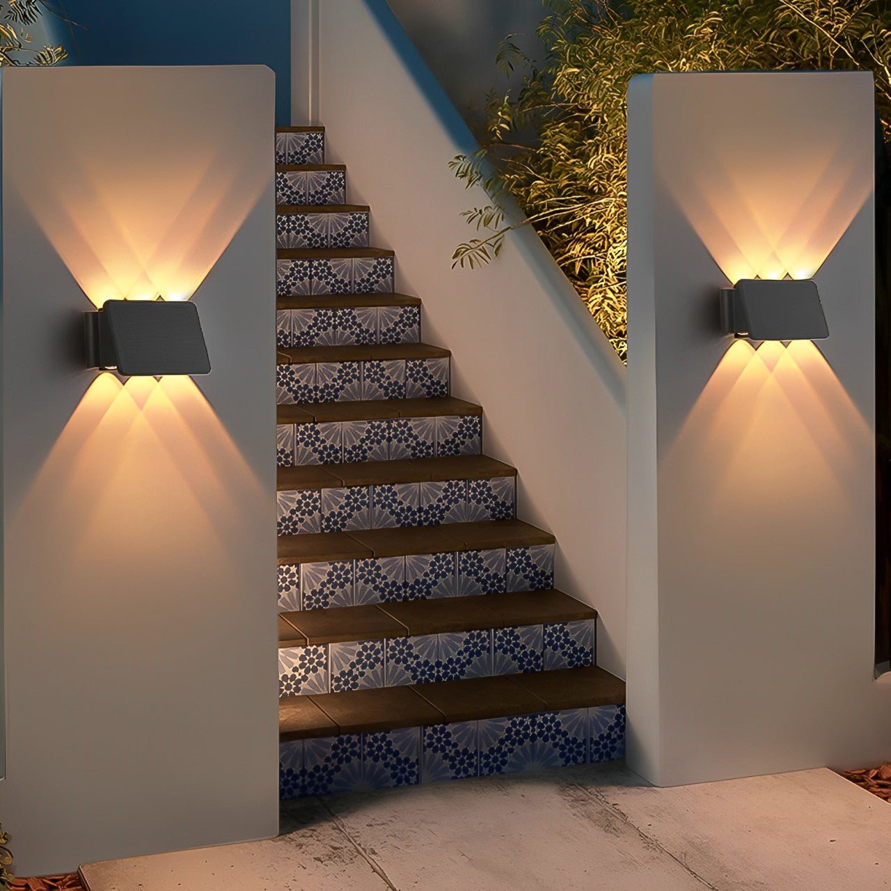 Waterproof LED Up and Down Lights Solar Wall Lamp Wall Washer Lights