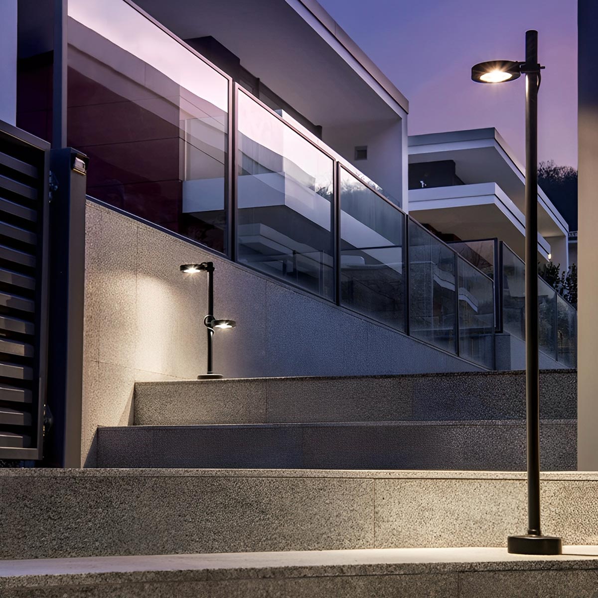 Modern Outdoor Pathway Lighting - IP65 Waterproof Aluminum Street Lamp