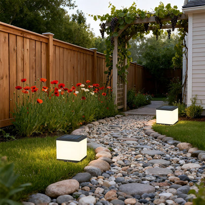 Waterproof Solar Outdoor Square Acrylic Ice Cubes Light