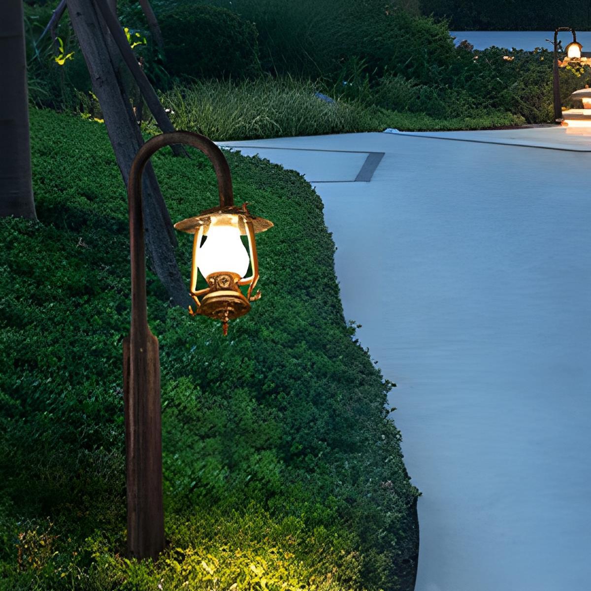 Waterproof Vintage Lantern Outdoor Western Street Lights